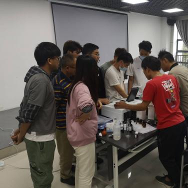 广东佛山某在线运维单位紫外多参数水质测定仪装机培训